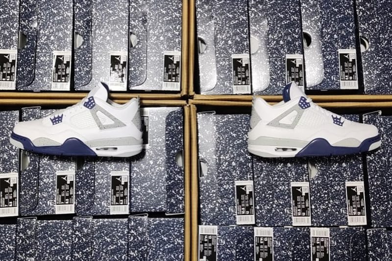 Navy jordan clearance 4