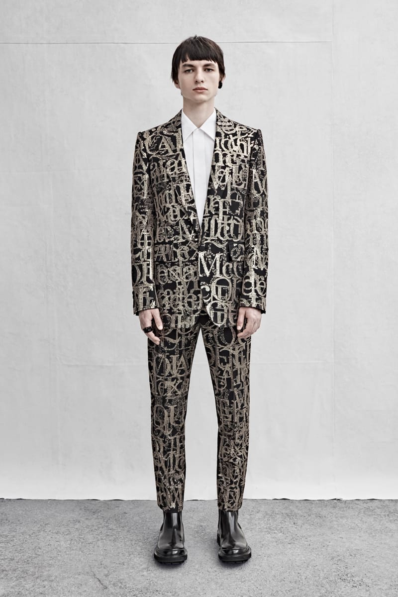 Alexander McQueen SS23 Menswear Collection | Hypebeast