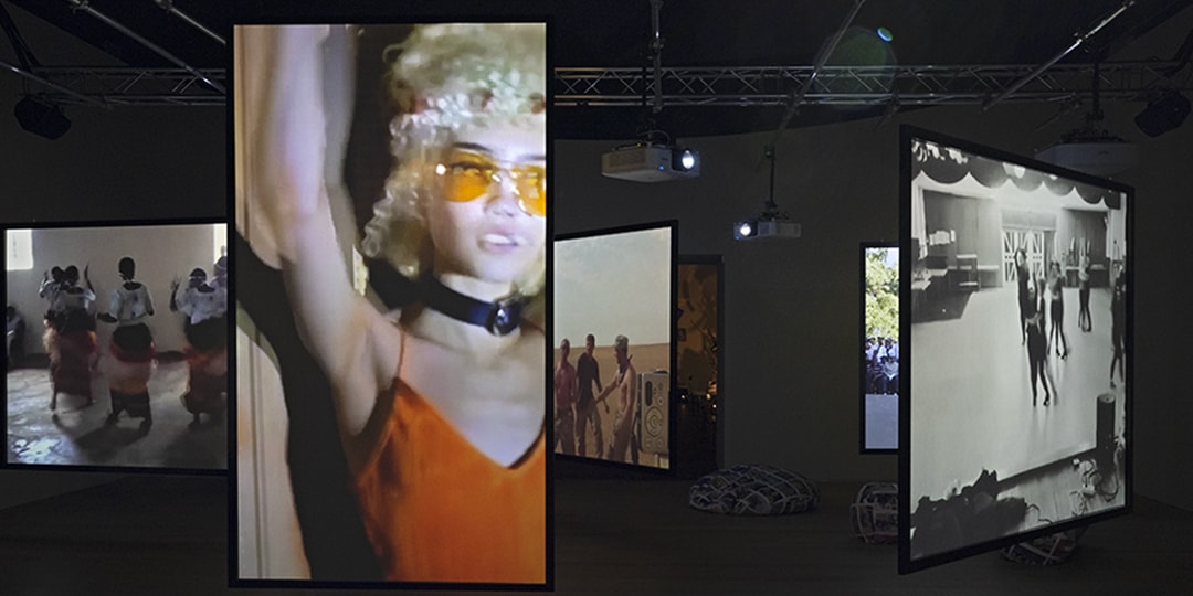 Художница Анук Круитхоф собрала тысячи видеороликов на YouTube, чтобы создать выставку на танцевальную тематику.