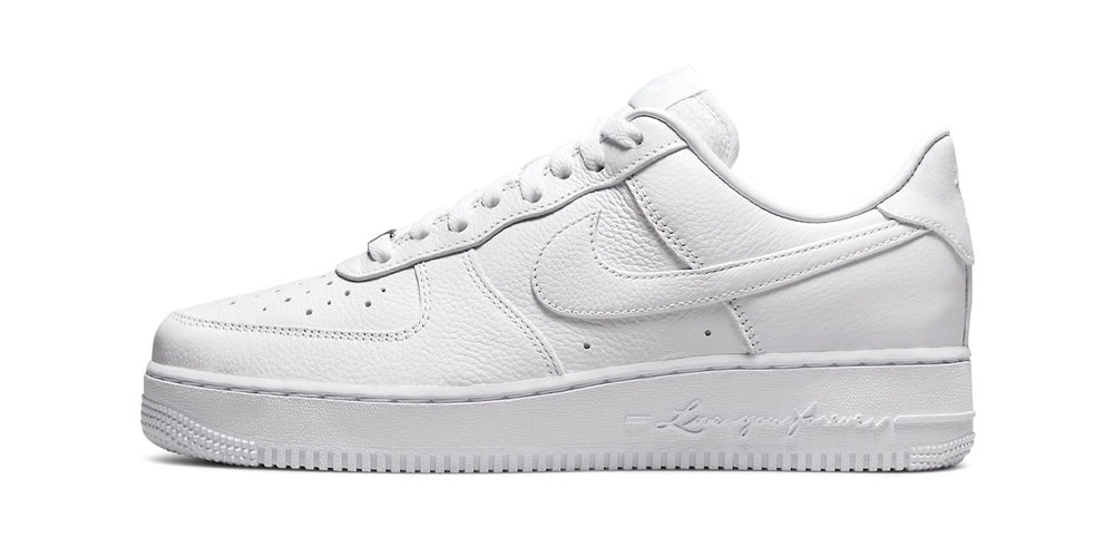 Официальный взгляд на кроссовки Drake NOCTA x Nike Air Force 1 Low «Certified Lover Boy»