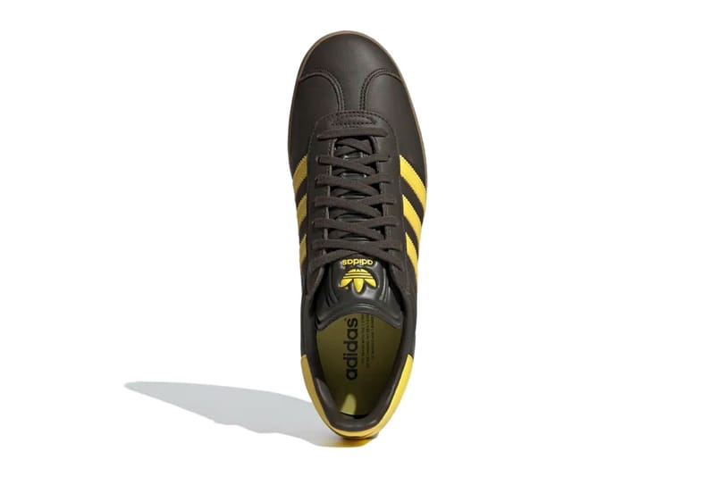 Adidas black yellow outlet sneakers