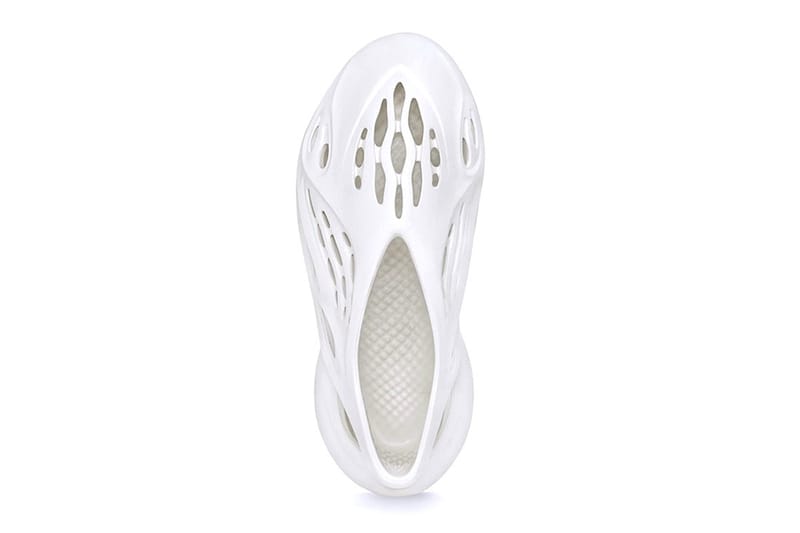 adidas Yeezy Foam Runner Sand FY4567 Release Date | Hypebeast