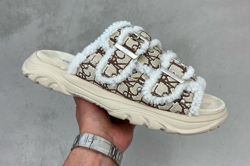 Thibo Teases Cactus Jack x Dior Sherpa Slides | Hypebeast