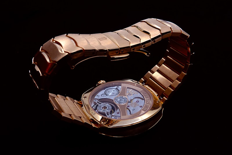 H. Moser & Cie. red gold flying tourbillon Vantablack Streamliner Ref ...