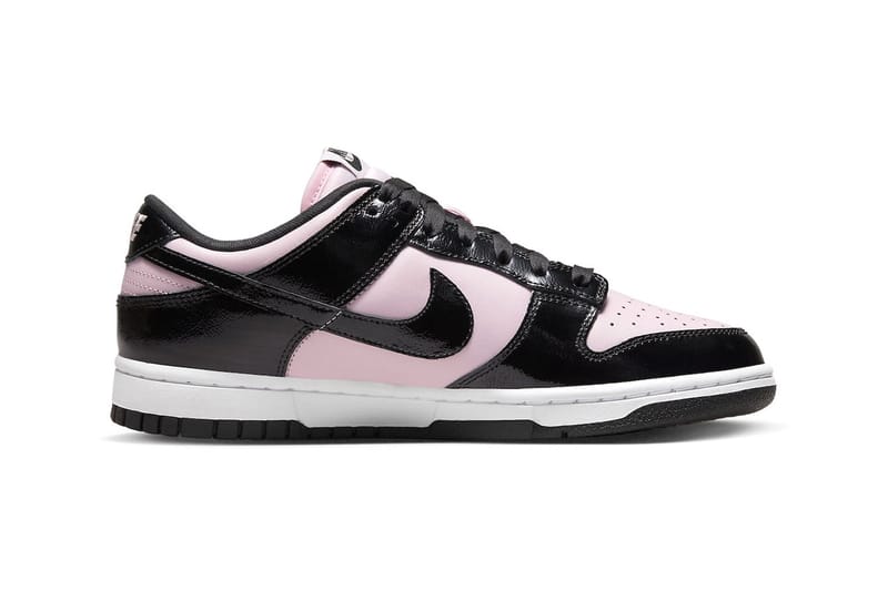 Pink and black hot sale nike dunks