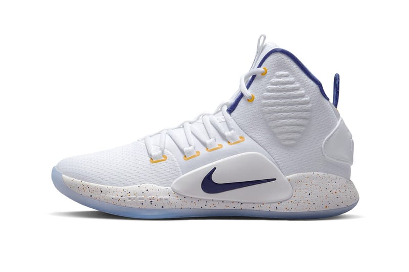 Nike hyperdunk store x team