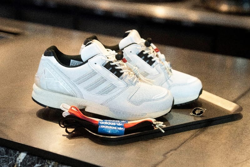 Adidas zx 8000 outlet white