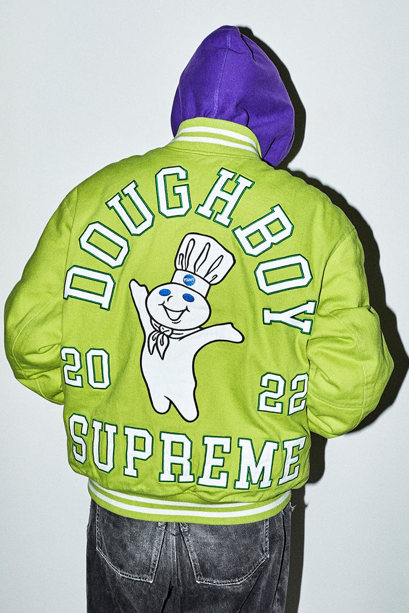 Supreme Fall/Winter 2022 Lookbook | Hypebeast Supreme Fall/Winter 2022 Lookbook | Hypebeast