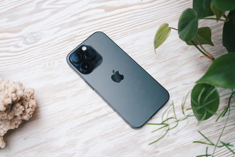 Iphone 12 pro online max deals with airpods