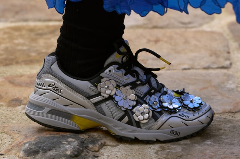 Asics floral hot sale shoes