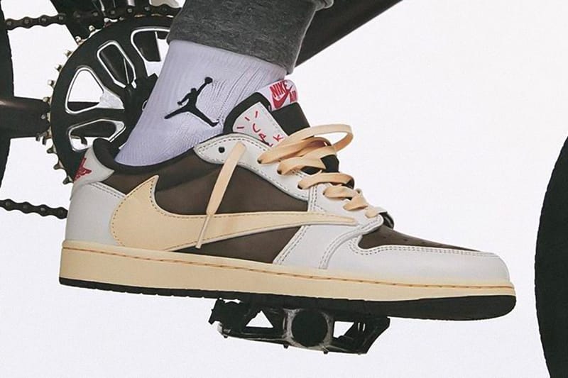 V2 FRAGSTAS Travis Scott Jordan 1 靴 スニーカー 靴 スニーカー 最