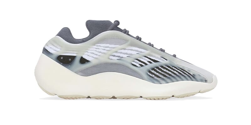 Yeezy 700 finish on sale line