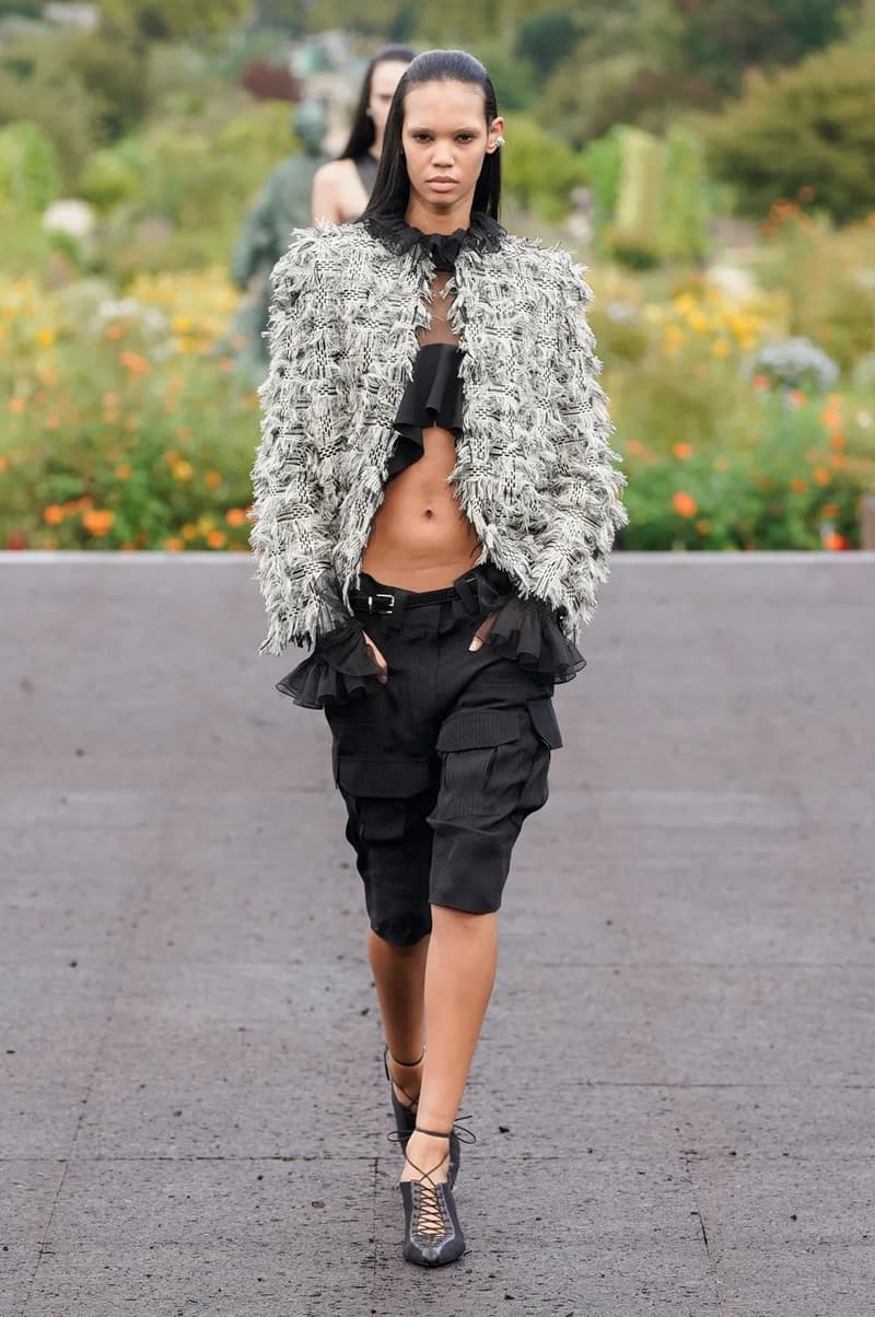 Givenchy Spring/Summer 2023 Womenswear at Paris | Hypebeast Givenchy Spring/Summer 2023 Womenswear at Paris | Hypebeast
