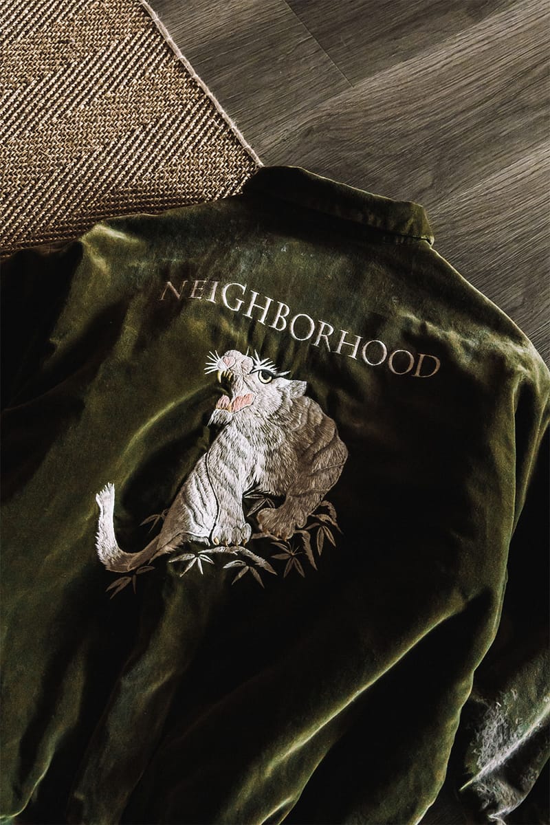 NEIGBORHOOD Savage Souvenir Jacket Olive Drab HBX Release | Hypebeast