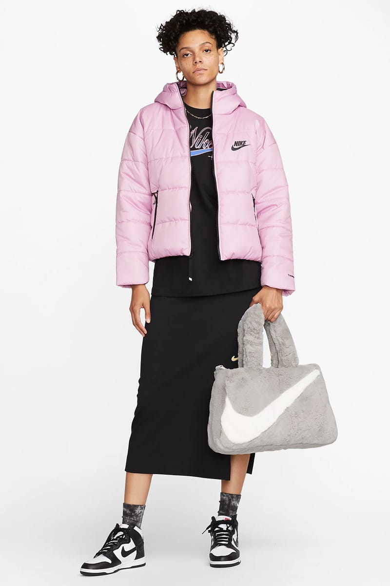 Nike jacket that hot sale turns into a bag