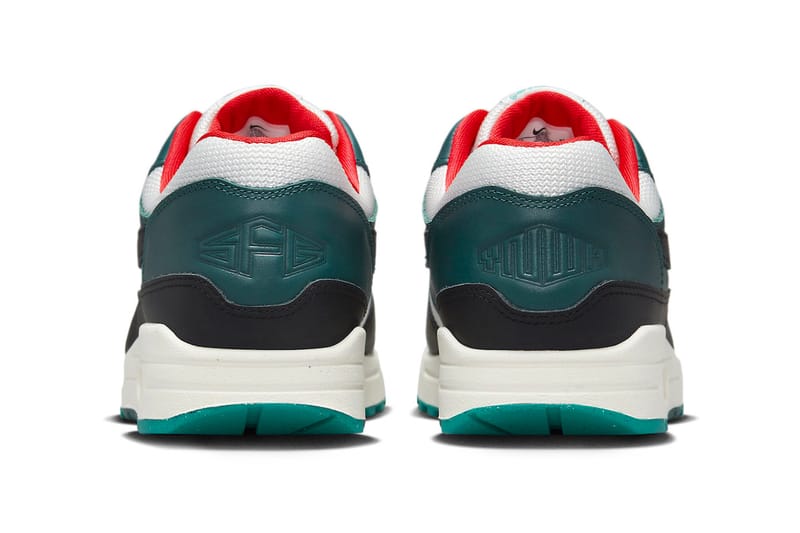 Official Look at the LeBron x Nike Air Max 1 