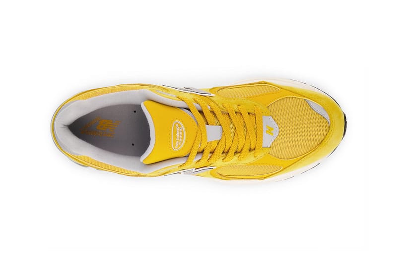 Mustard yellow store new balance 990