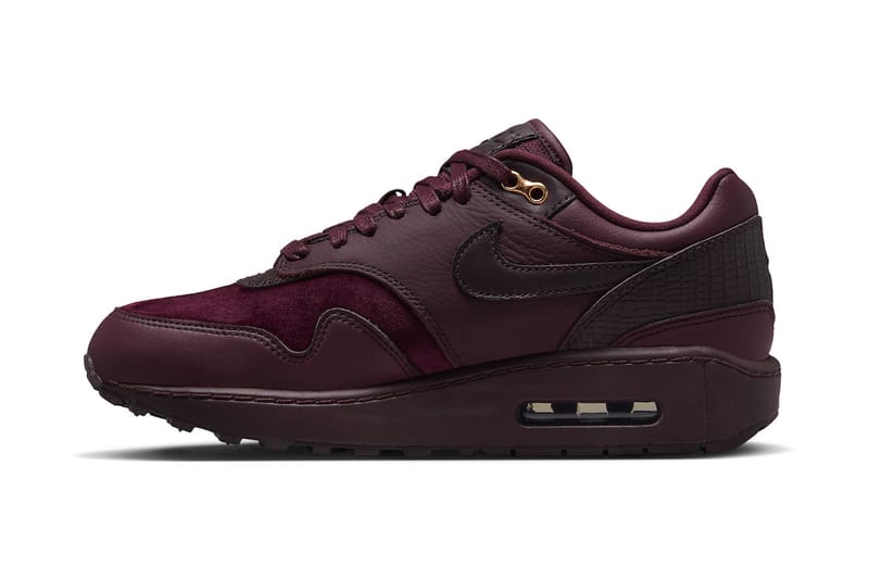 burgundy mens nike