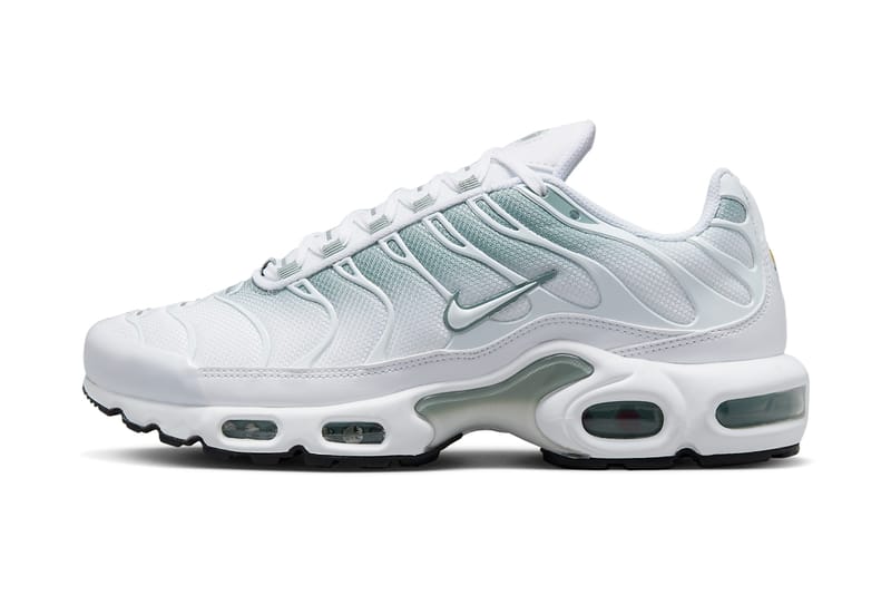 Air max plus monotone hot sale gradient