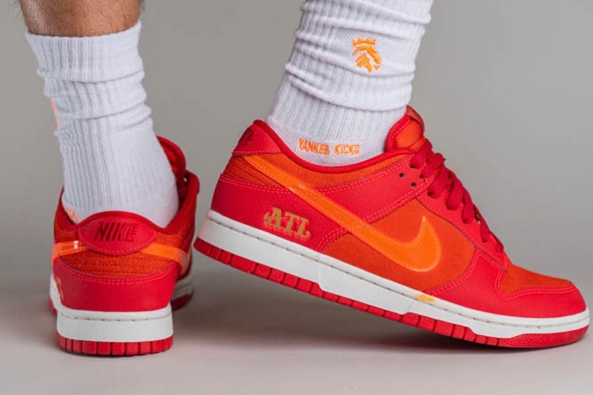 On-Feet Look at Nike Dunk Low 