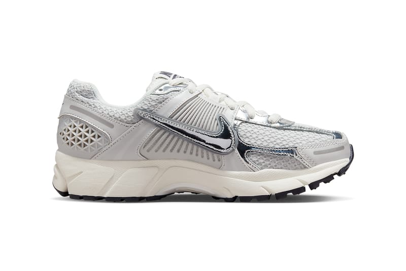 ★Nike Zoom Vomero 5 Photon Dust Gridiron★ Nike Zoom Vomero 5 Photon Dust Black (Women's) - HQ1182-001 - US