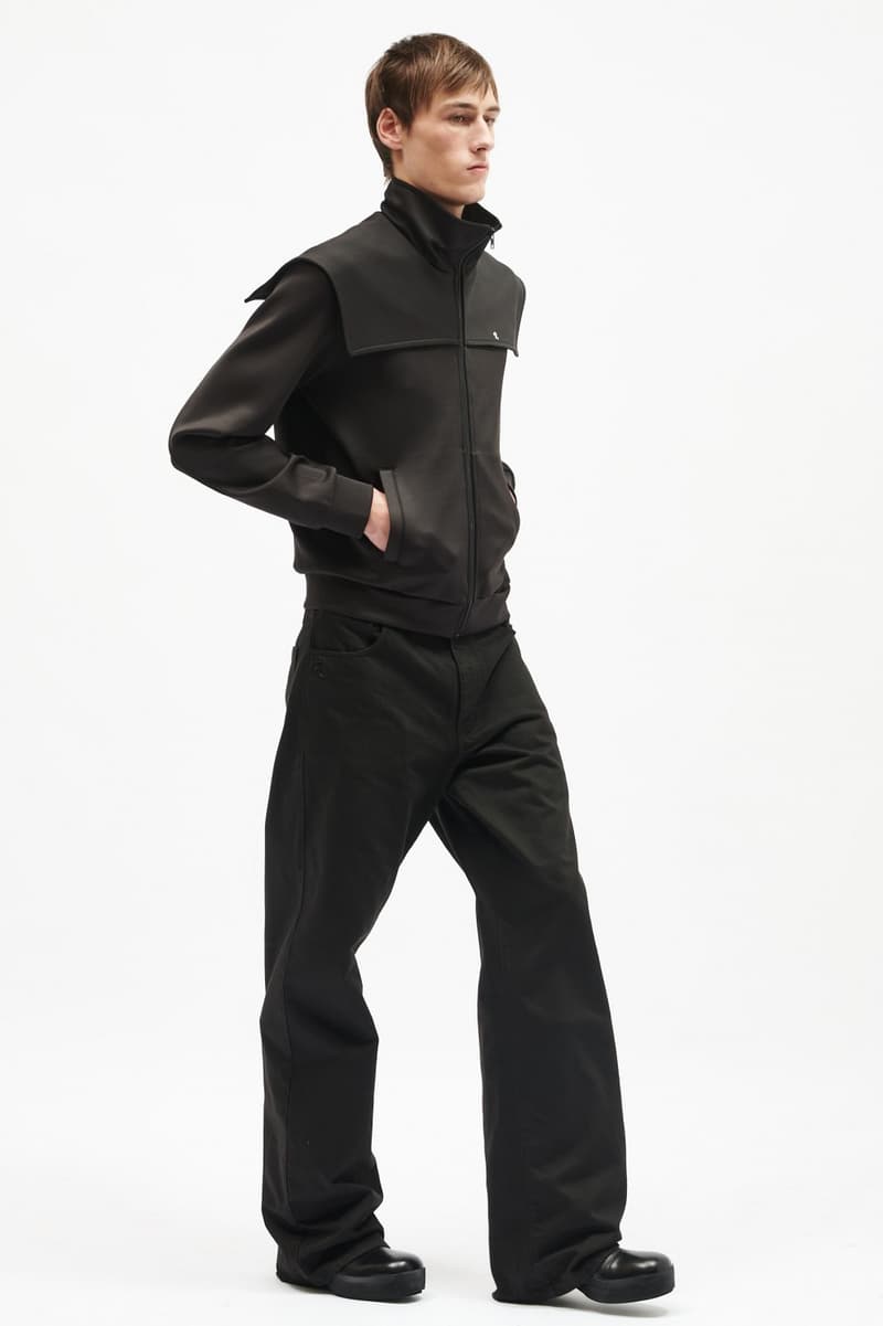 コート RAF SIMONS FW22 Vinyl trench coat (222625 0099) You Can Now Buy Raf Simons FW22 Runway Collection | Hypebeast