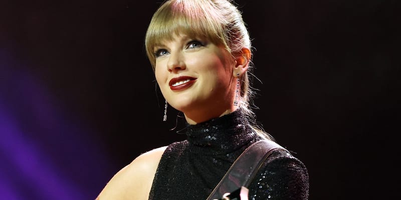 Taylor Swift Becomes First Artist To Chart Entire Top 10 On Billboard ...