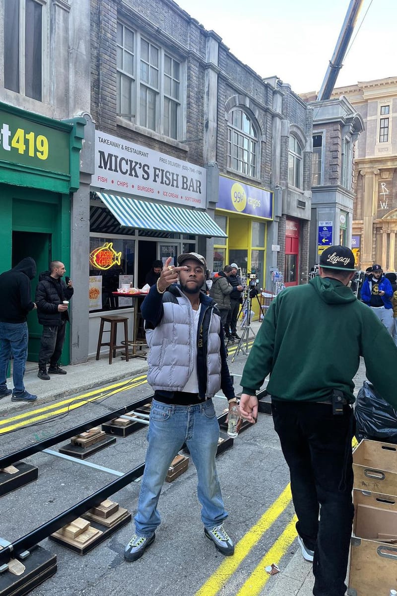 Corteiz コーテイズ　slide Corteiz Crib Crep Slides | WHAT'S ON THE STAR?