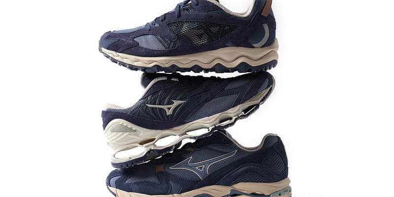 レア美品 限定版 CD moonriders PRE-FLIGHT Mizuno - SNEAKERS WAVE RIDER B PRISTINE, MOONLITE OCEAN AND