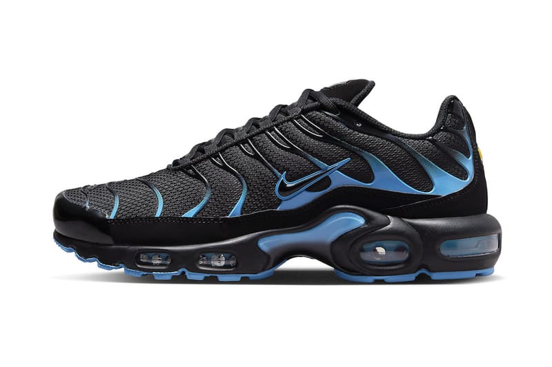 Black and cheap blue nike tns