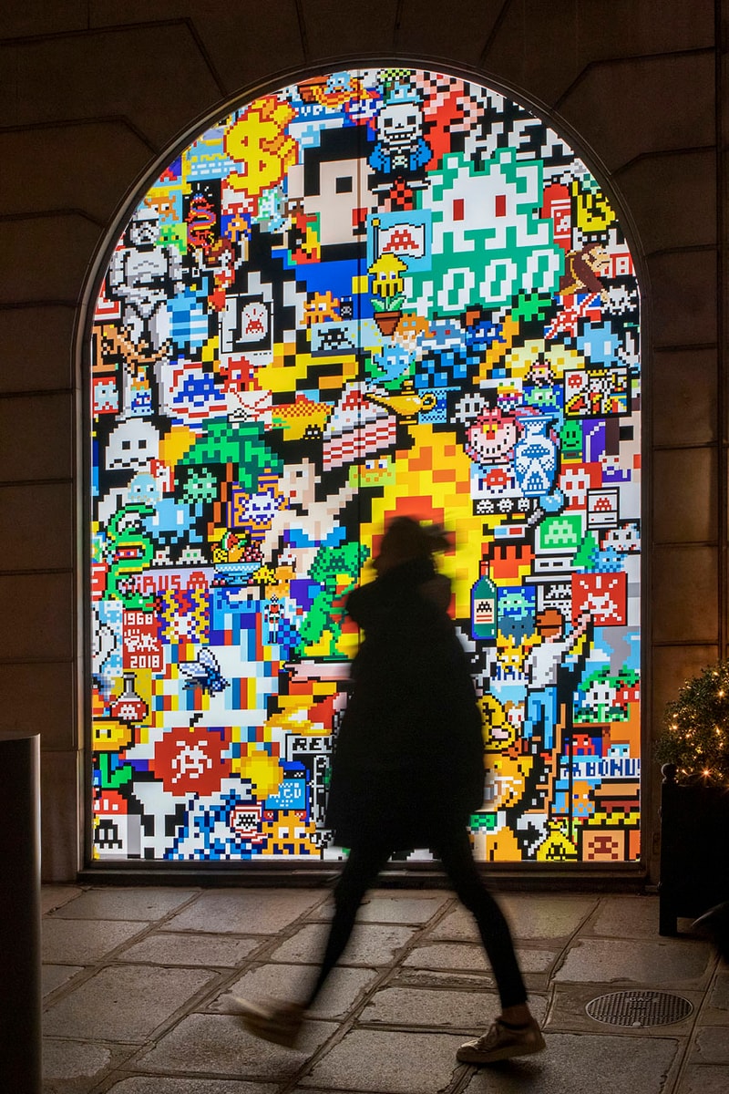 Invader Chronicles 4,000 'Space Invaders' Artworks in Complete ...