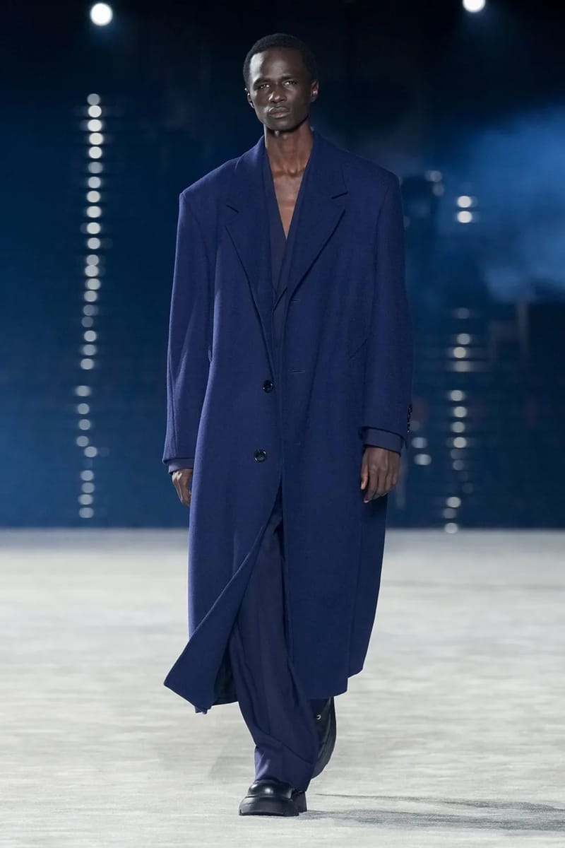AMI Fall/Winter 2023 Runway at Paris Fashion Week | Hypebeast AMI Fall/Winter 2023 Runway at Paris Fashion Week | Hypebeast