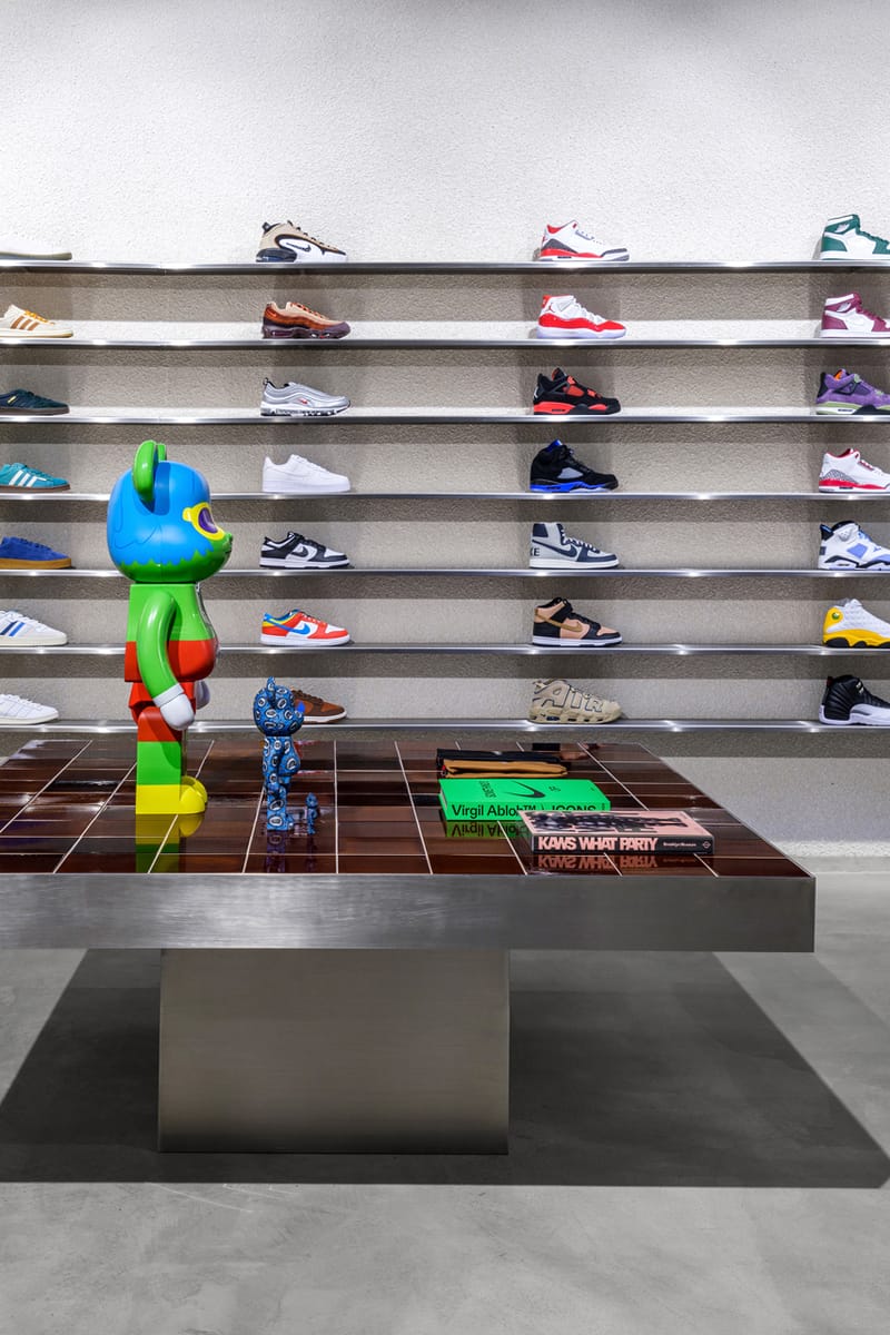 German sales sneaker shop