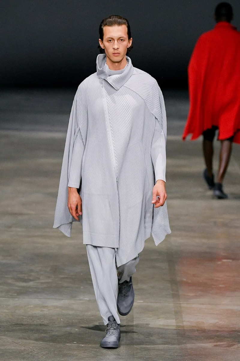 HOMME PLISSÉ ISSEY MIYAKE FW23 at Paris Fashion Week | Hypebeast