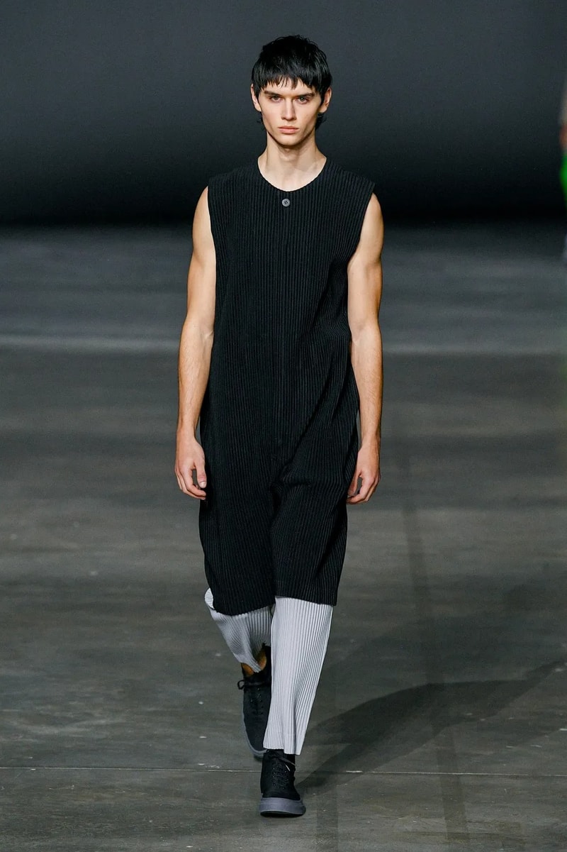 HOMME PLISSÉ ISSEY MIYAKE FW23 at Paris Fashion Week | Hypebeast