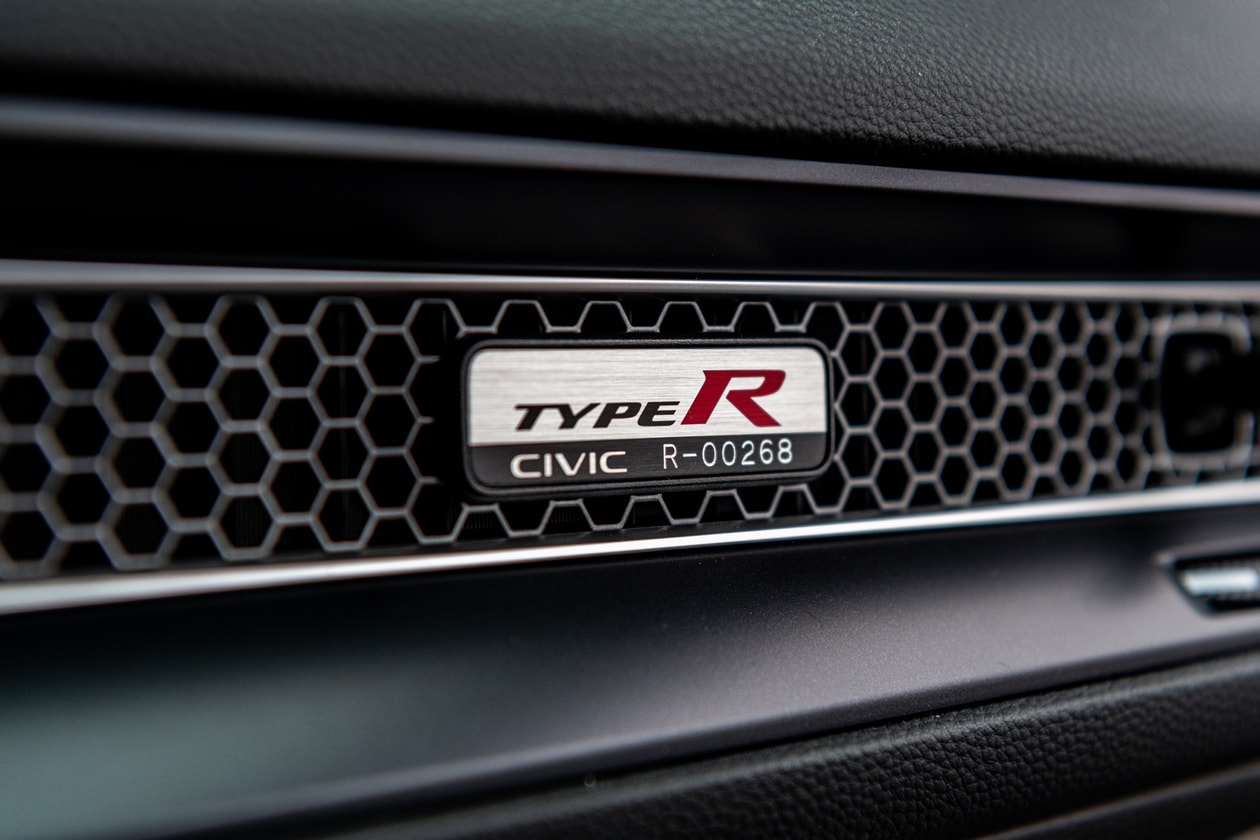2023 Honda Civic Type R FL5 Review | Hypebeast