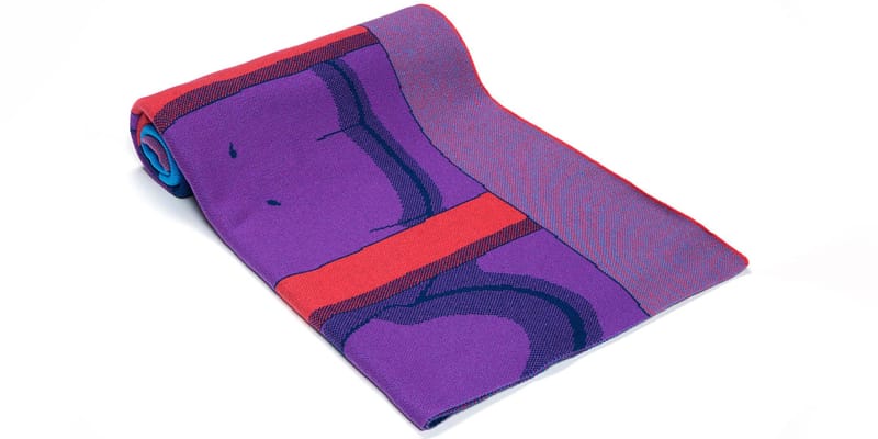 House of Voltaire Kaws カシミア￼ブランケット カウズ 青 KAWS Launches Blankets with House of Voltaire | Hypebeast