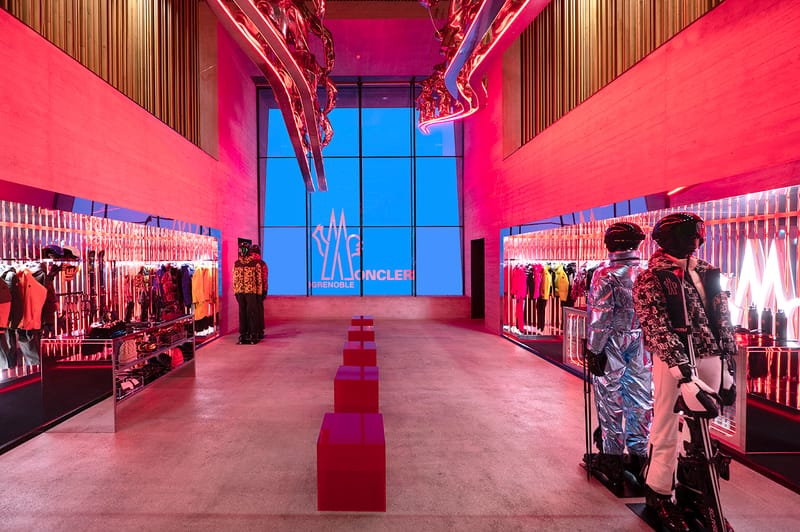 Moncler pop shop up store