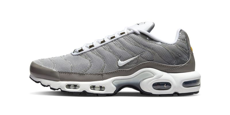 Nike tn grey and hot sale white