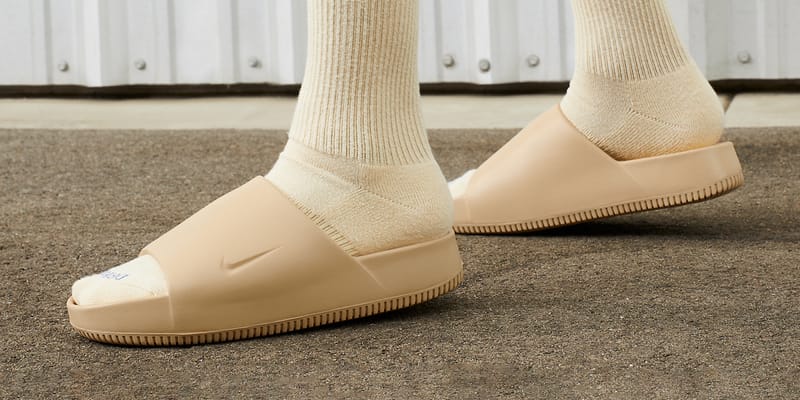 Nike slides best sale shoe show