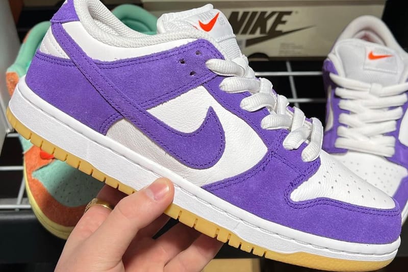 nike purple dunks