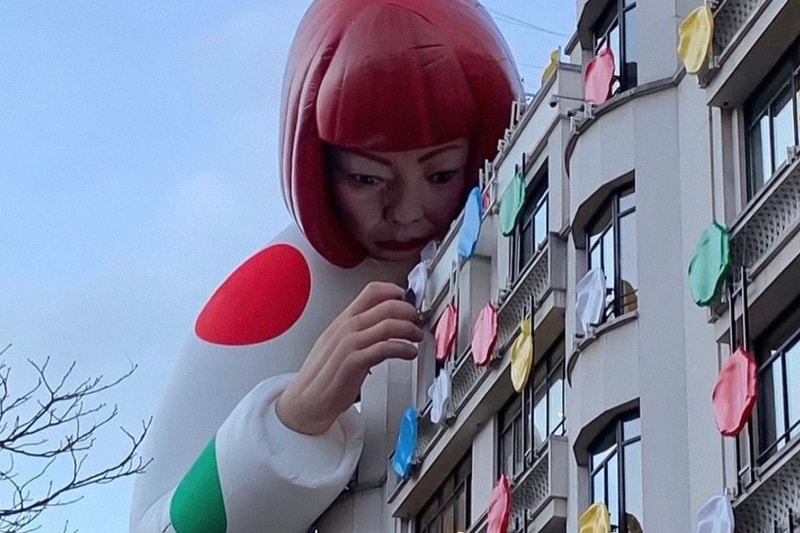 Yayoi Kusama Sculpture Peers Over Champs Elysées Louis Vuitton Store ...