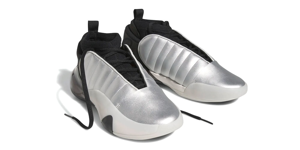 Adidas Харден Том.  7 поверхностей цвета «Серебристый металлик»