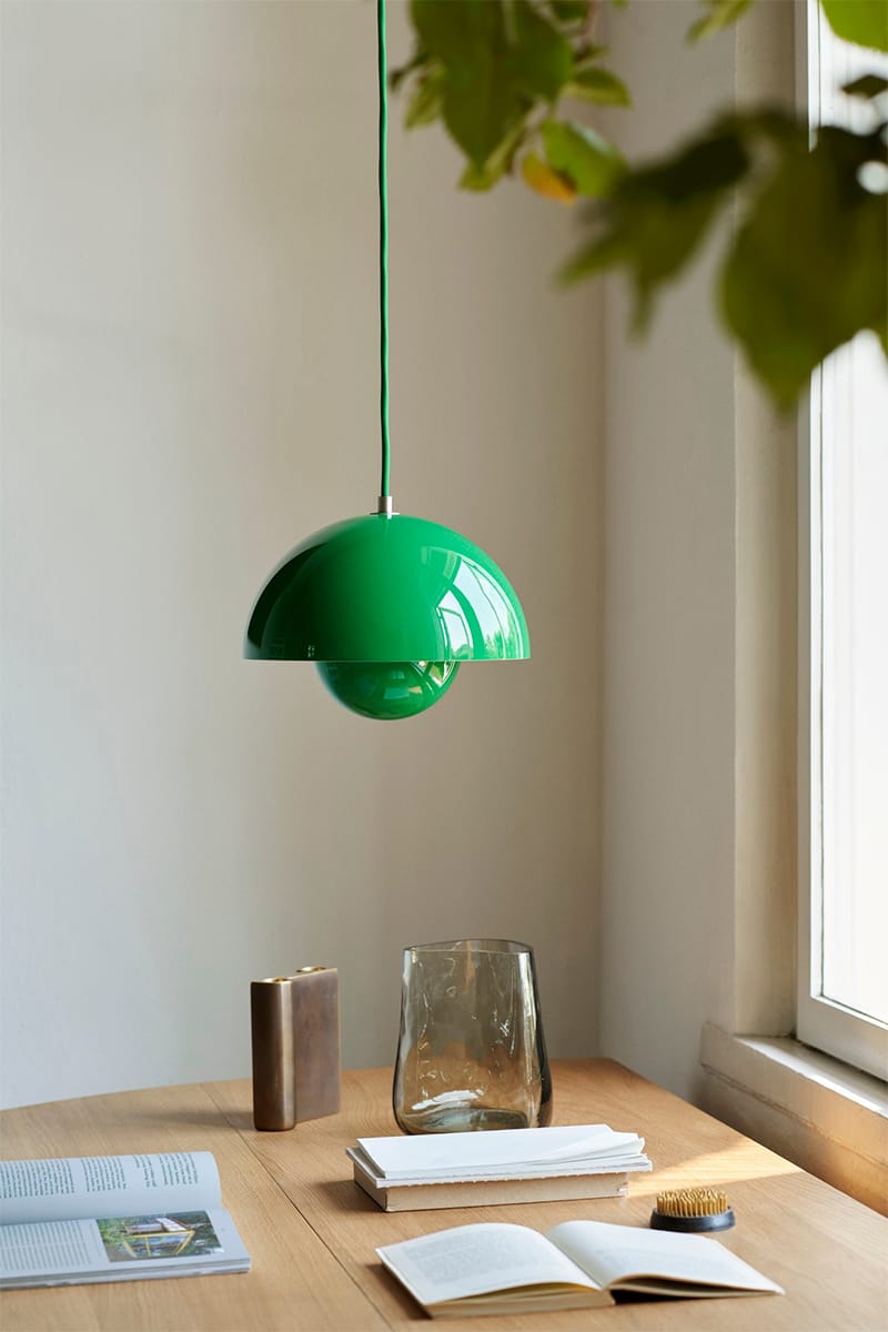 Verner panton online flowerpot lamp