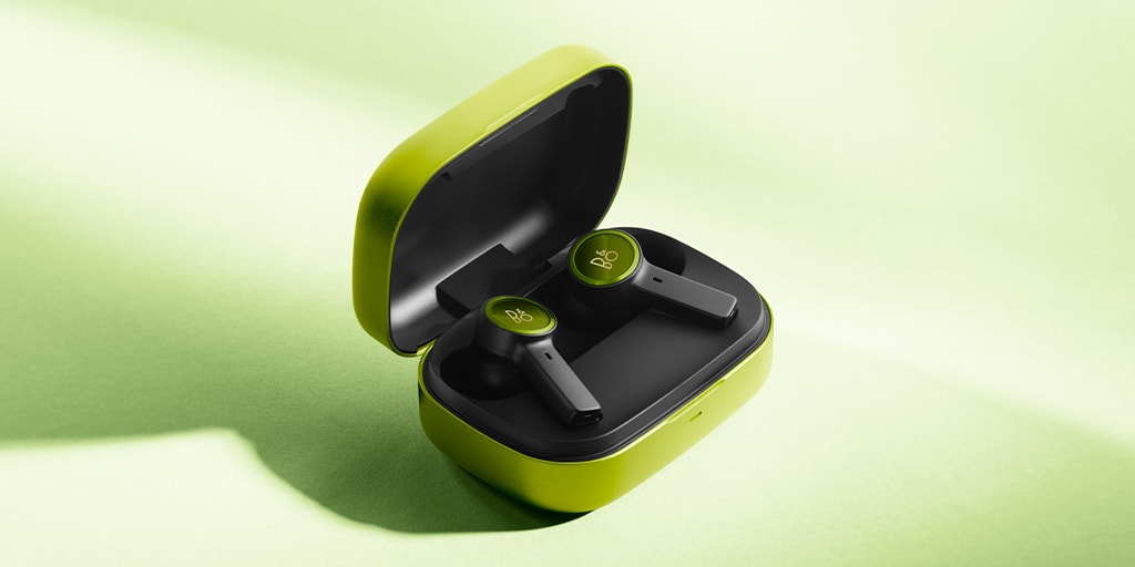 Bang & Olufsen выпускает лимитированную серию наушников-вкладышей Lime Green EX