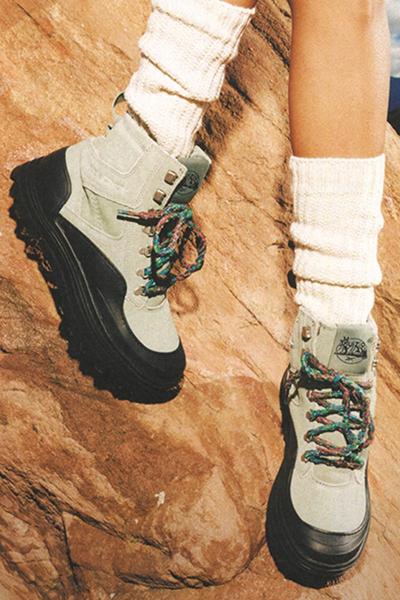 Reebok hiking hot sale boots women's