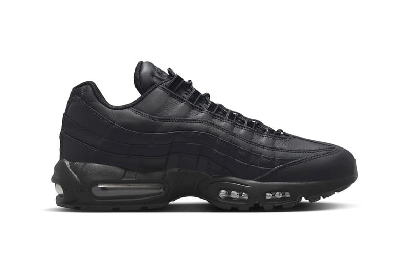 Triple black air max on sale 72