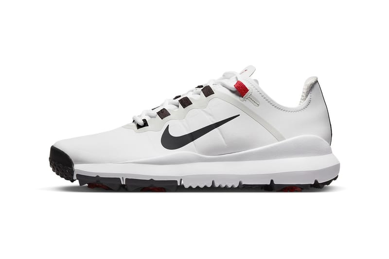 Tiger woods best sale golf shoes