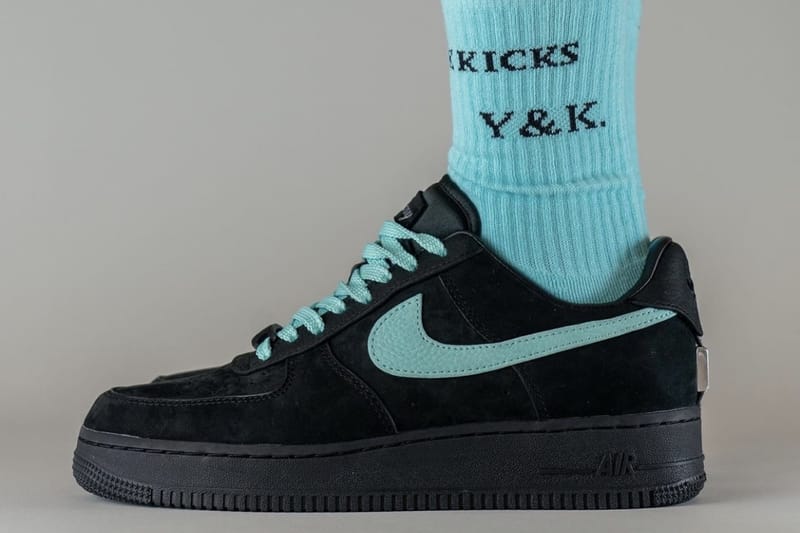 Black and teal clearance nike air force 1