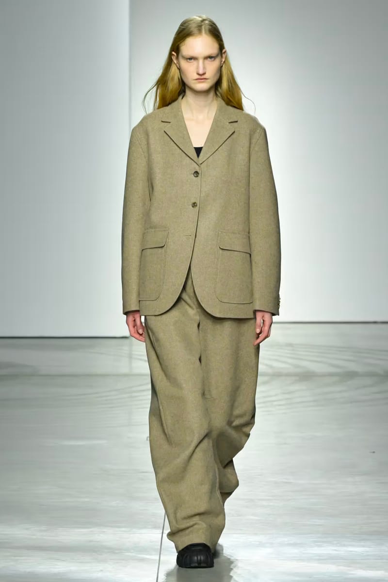 gap COLLECTIONS MILAN 2020-21 AUT&WIN 新品 Milan Fashion Week: Anteprima's Artful SS26 Collection Unveiled